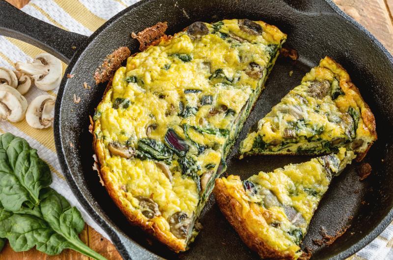 Recept na lahodný slaný koláč se špenátem a hlívou