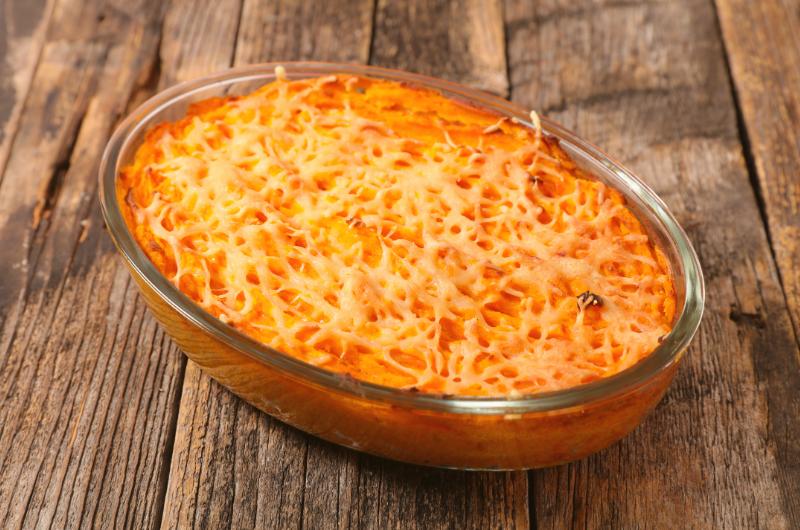 Recept na zapečené špagety s krémovou dýňovou omáčkou a sýrem