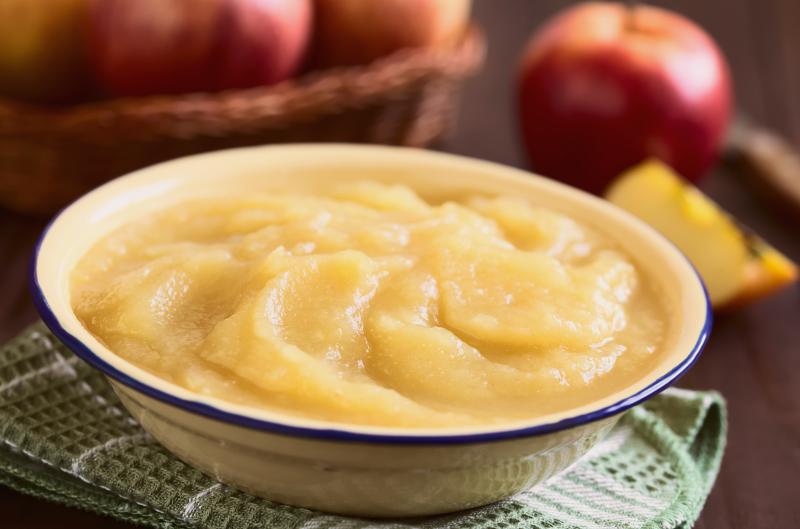 Domácí jablečná přesnídávka bez cukru: Jak ji osladit přírodními ingrediencemi?