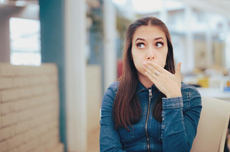 Škytavka, která ne a ne přestat? Tyhle triky ji zastaví hned