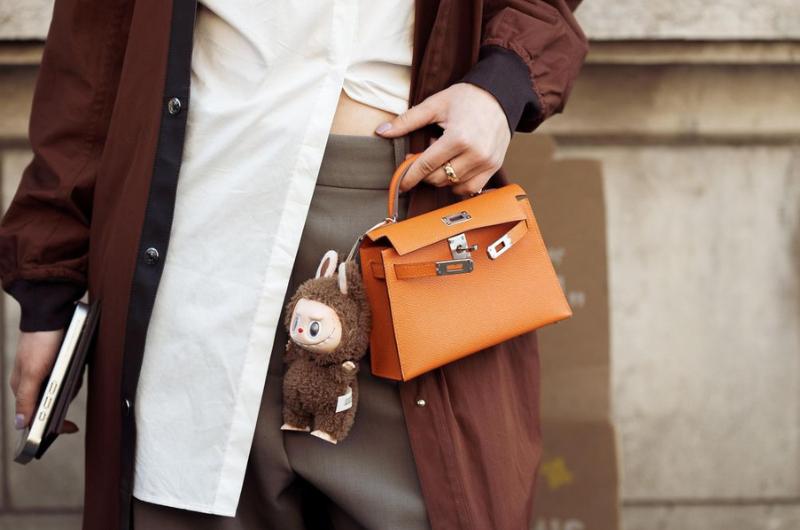 Máte už svou Labubu? Tuto chlupatou potvoru teď chtějí všichni