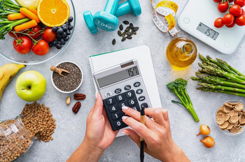 Kalorický deficit: Jak funguje a je to opravdu zdravý způsob hubnutí?