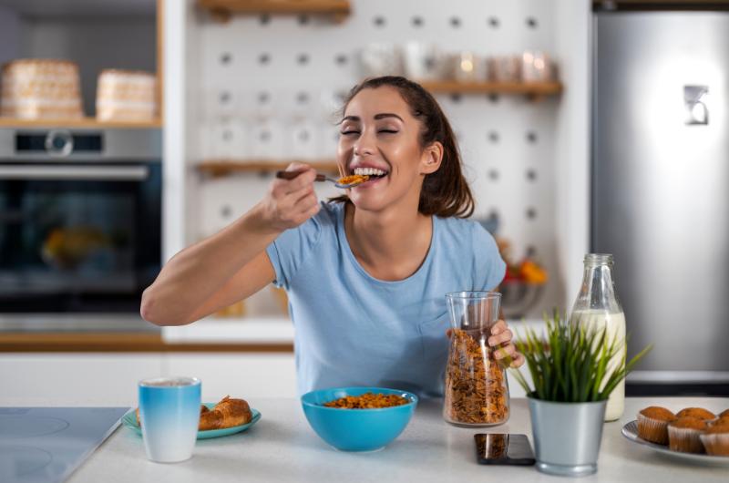 Zapomeňte na chipsy! Toto jsou tři nejzdravější snacky, které si můžete dopřát každý den
