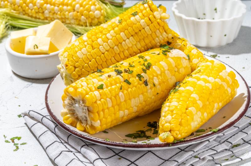Dokonale uvařená kukuřice: Jednoduchý trik, který jí dodá sladkost a jemnost