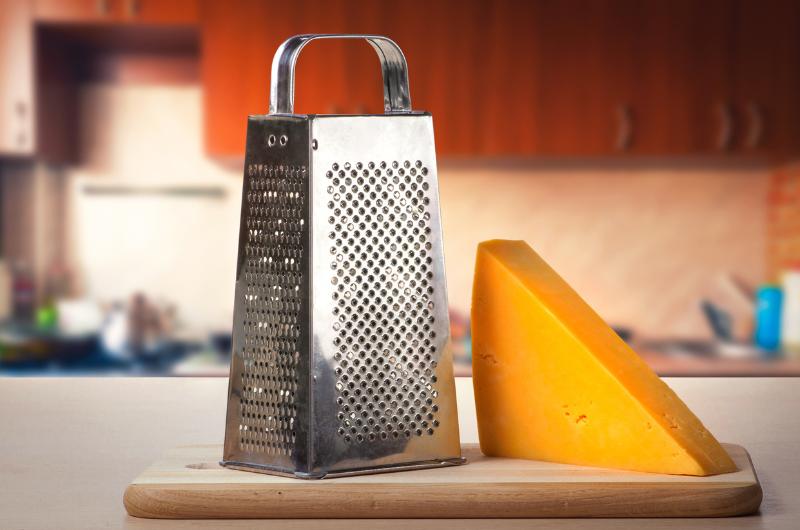 Tajemství kuchyňského struhadla: Má funkci, o které většina lidí nemá tušení