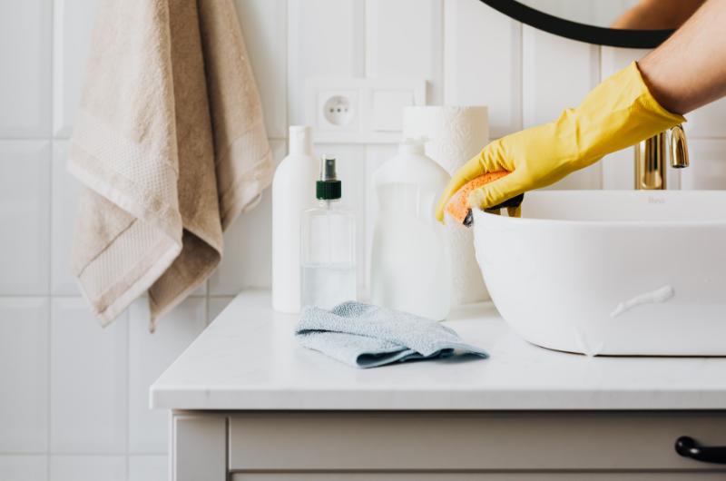 Tyto věci doma skoro nikdo nečistí. Přitom jsou plné bakterií