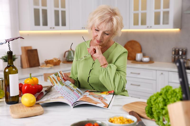 Zastavil se vám metabolismus po padesátce? Vyzkoušejte pravidlo 30-30-30 a sledujte, jak kila mizí sama