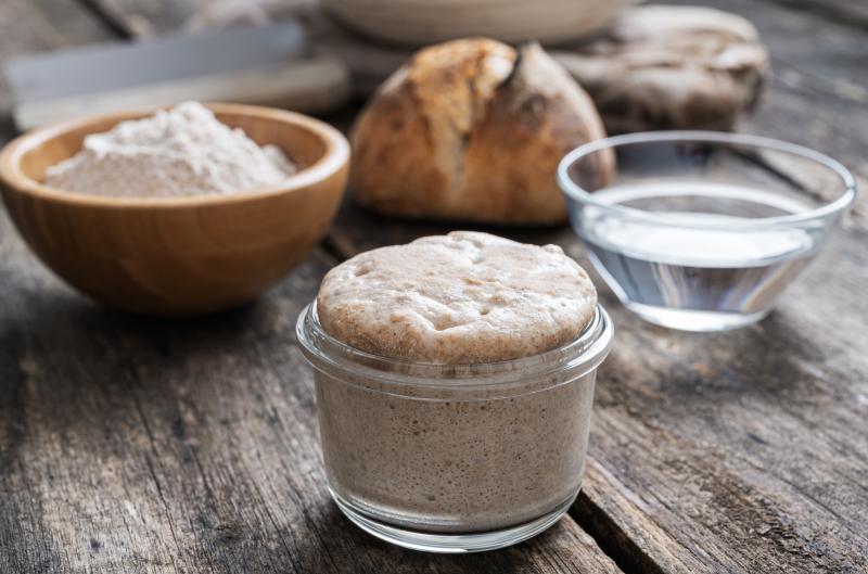 Myslíte si, že je mezi kvasnicemi a droždím rozdíl? Pravda vás možná překvapí
