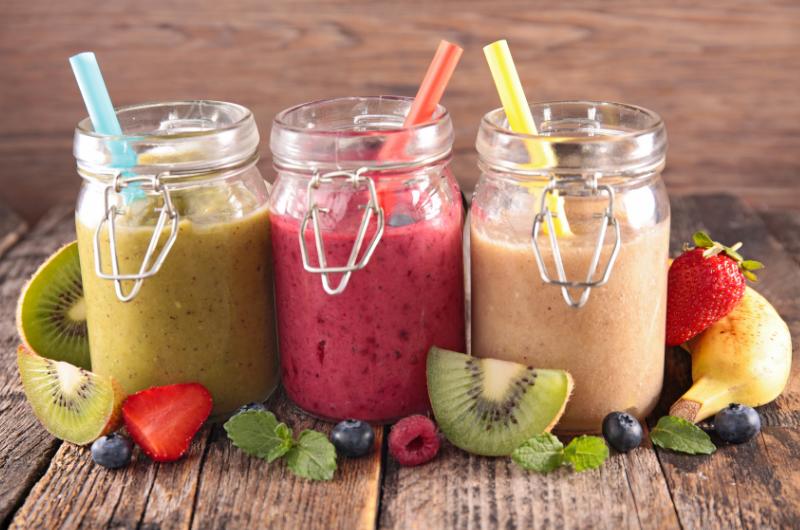 Považujete smoothie za vitamínovou bombu? Proč z něj vaše játra po čtyřicítce můžou mít stejný šok jako z alkoholu