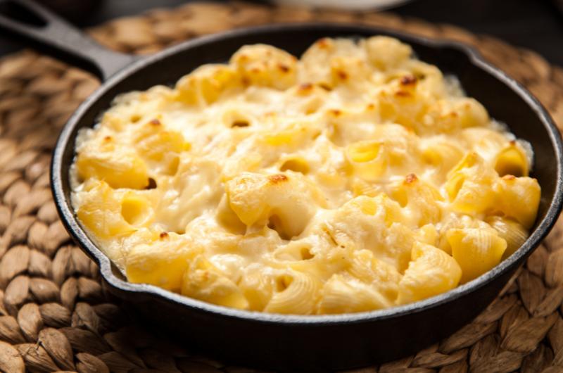 Mac and Cheese: Legendární krémový pokrm, který si podmanil svět. Jak připravit ten nejlepší doma?