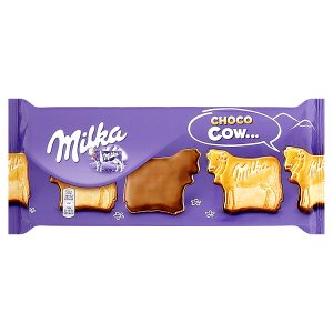 Milka Choco cow sušenky polomáčené mléčnou čokoládou z alpského mléka 120g