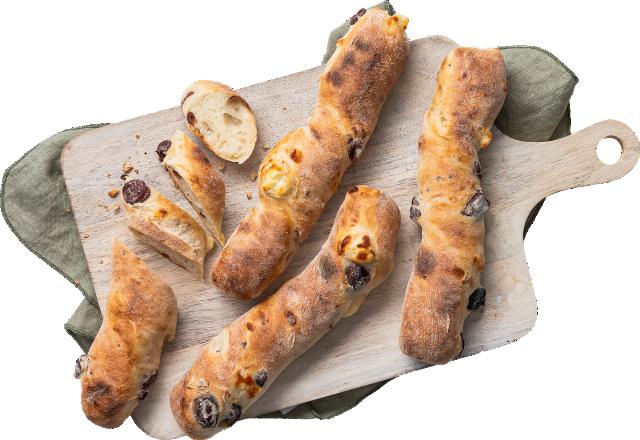 Snack s bílým sýrem a olivami