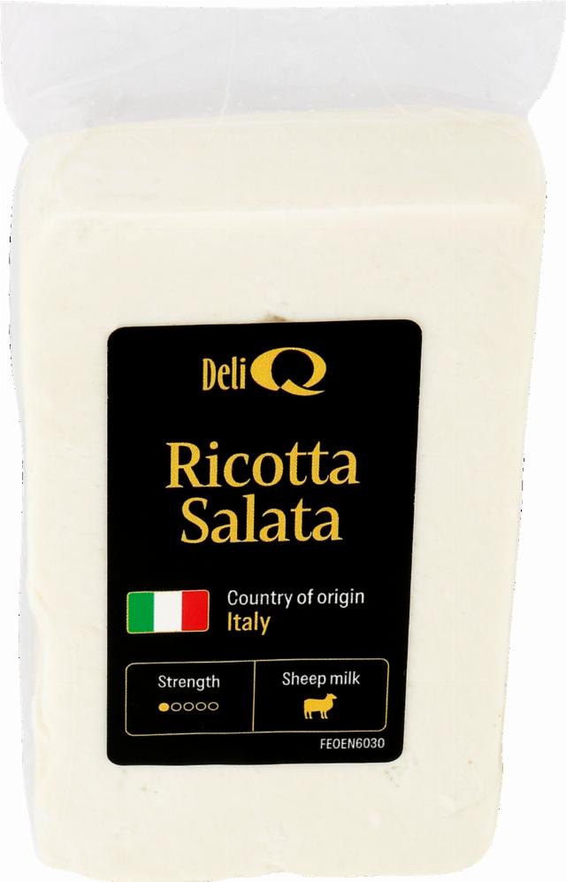 Ricotta Salata sýr z ovčího mléka