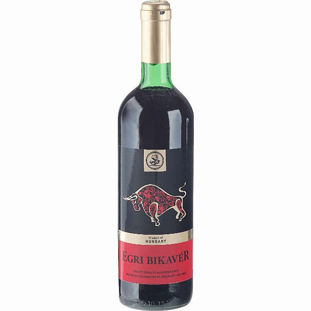 Kiss Egri Bikavér červené víno Maďarsko