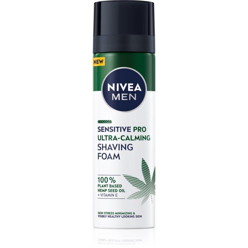 NIVEA MEN Sensitive Hemp pěna na holení s konopným olejem 200 ml
