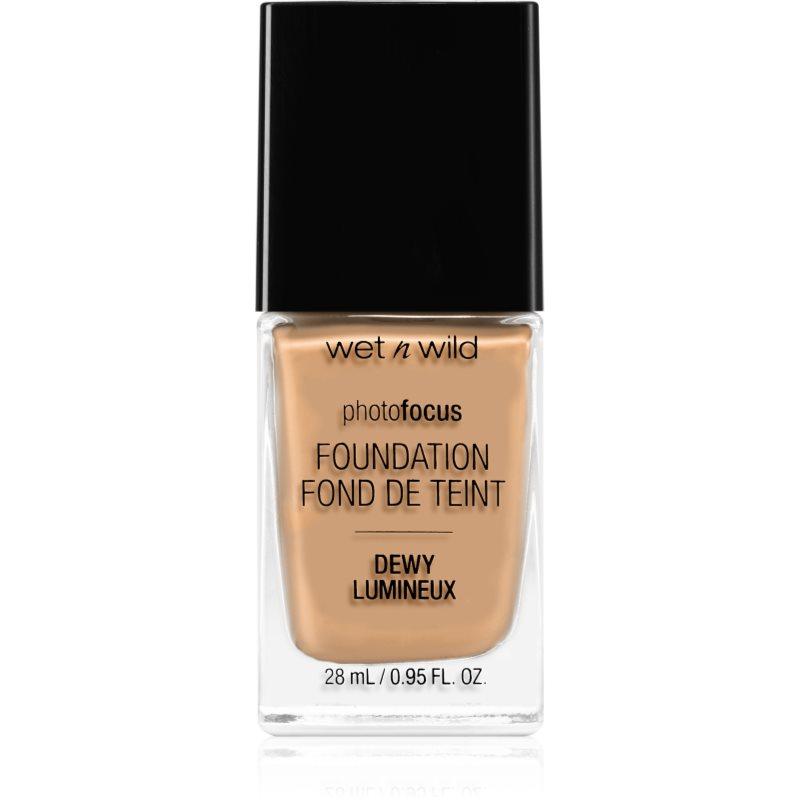 Wet n Wild Photo Focus lehký hydratační make-up pro rozjasnění pleti odstín Golden Beige 28 ml