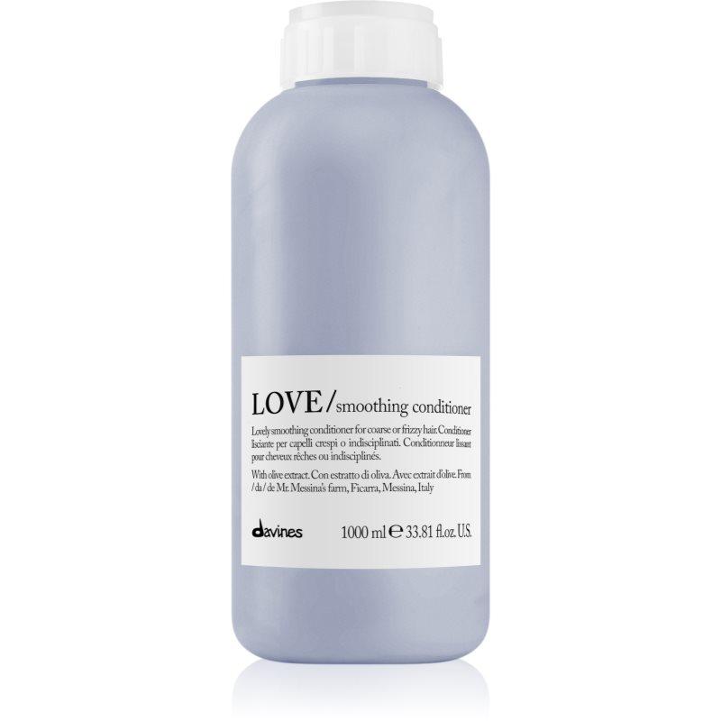 Davines Essential Haircare LOVE Smoothing Conditioner uhlazující kondicionér pro nepoddajné a krepatějící se vlasy 1000 ml