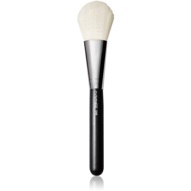 MAC Cosmetics Brush 135S Large Flat Powder oválný štětec na pudr 1 ks