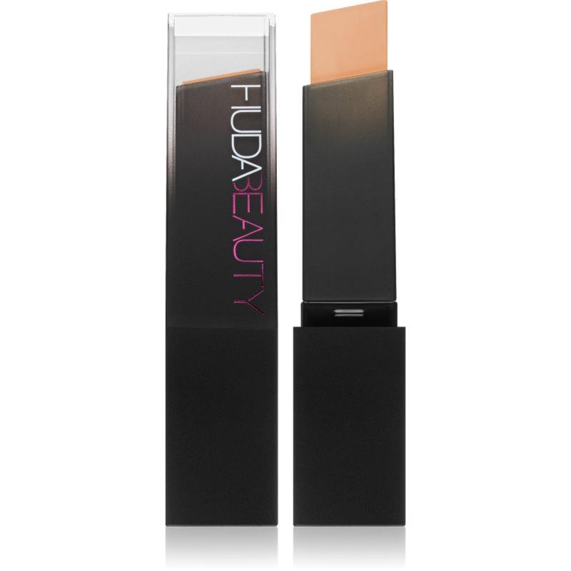 Huda Beauty Faux Filter Skin Finish Buildable Coverage Foundation Stick krycí korektor v tyčince Shortcake 315B 12.5 g