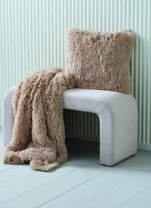 Dekorační polštář a pléd MYRFIOL