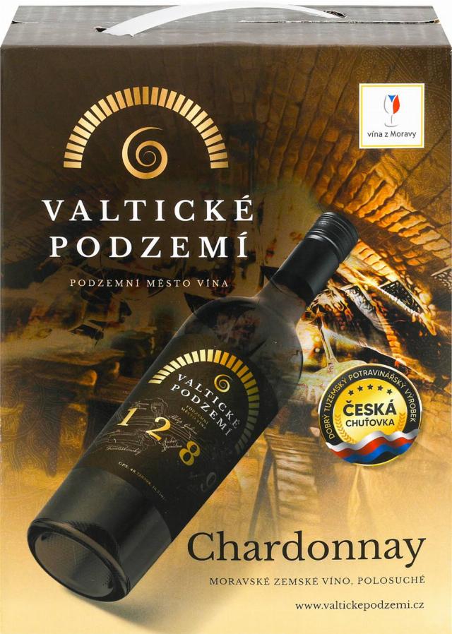 Valtické podzemí Moravské zemské víno různé druhy