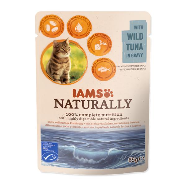 IAMS Naturally Kapsička tuňák v omáčce pro kočky