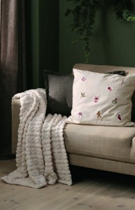 1) Fleecový pléd SELENIT