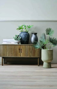 1) TV stolek LYNGVIG