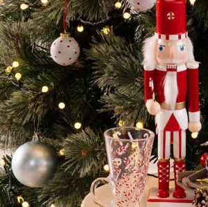 Vánoční dekorace dřevěný louskáček*