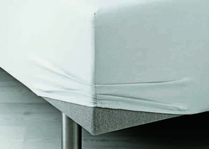 Saténové napínací prostěradlo TINE