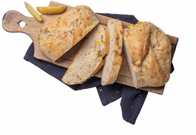 Bramborový chléb s cibulkou