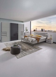 Ložnice - skříň s posuvnými dveřmi