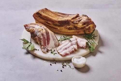 Uzený bok Globus, 1 kg