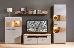 6: Obývací sestava - závěsná vitrína