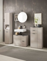 11: Koupelna - midi skříňka