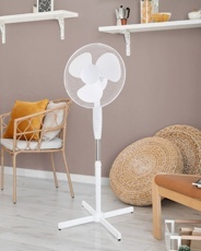 VÝŠKOVĚ NASTAVITELNÝ OTOČNÝ STOJANOVÝ VENTILÁTOR BÍLÝ